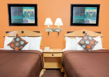 Days Inn by Wyndham Alma hotel thumbnail 4