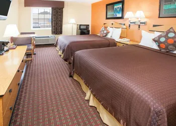 Days Inn by Wyndham Alma hotel thumbnail 5