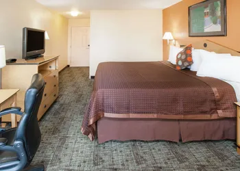 Days Inn by Wyndham Alma hotel thumbnail 6