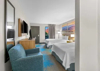 Days Inn by Wyndham Saint Pauls hotel thumbnail 7