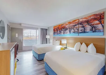 Days Inn by Wyndham Socorro hotel thumbnail 7