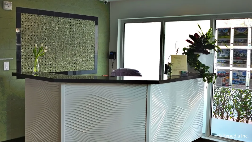 Suites on South Beach hotel detail image 2