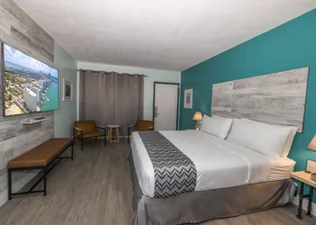 Suites on South Beach hotel thumbnail 5