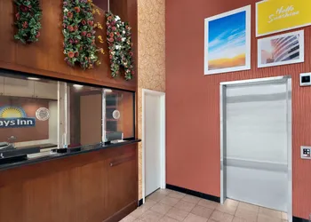 Days Inn by Wyndham Brooklyn hotel thumbnail 2