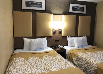 Days Inn by Wyndham Brooklyn hotel thumbnail 5