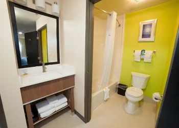 Arya Inn & Suites Farmers Branch hotel thumbnail 6