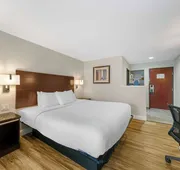 Quality Inn & Suites Sacramento Downtown Area hotel detail image 5