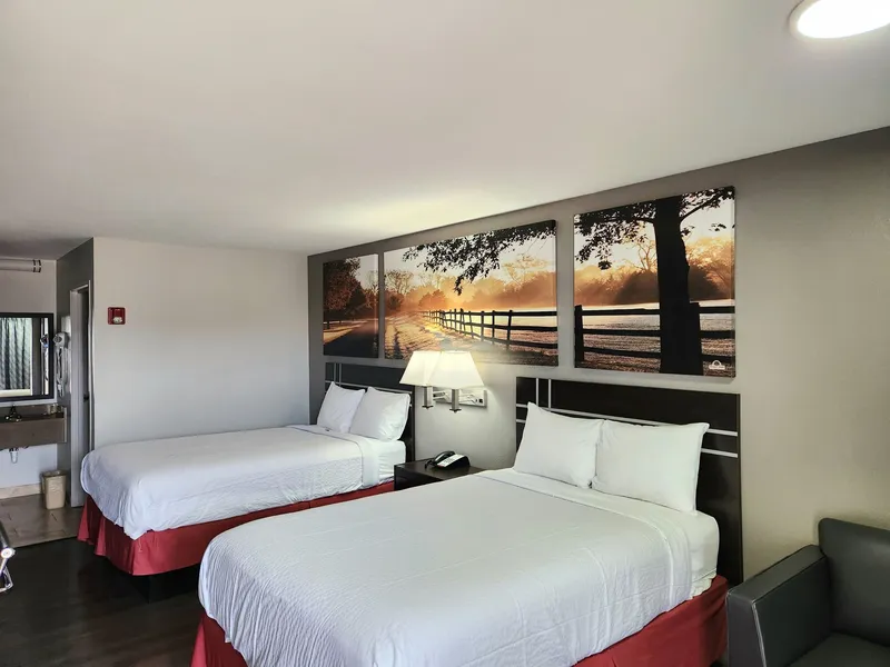 Days Inn by Wyndham Sulphur LA hotel detail image 6
