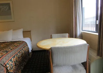Grand Park Inn Anaheim Maingate hotel thumbnail 5