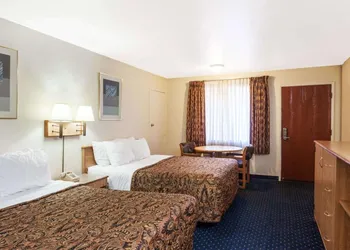 Grand Park Inn Anaheim Maingate hotel thumbnail 7