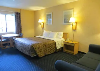 Grand Park Inn Anaheim Maingate hotel thumbnail 8