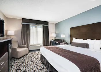 Days Inn & Suites by Wyndham Wausau hotel thumbnail 8