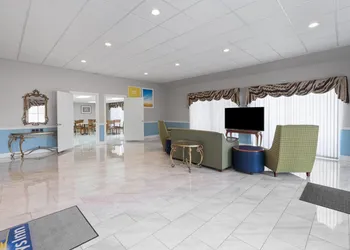 Days Inn by Wyndham Alma hotel thumbnail 3