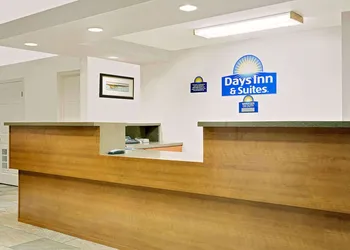 Days Inn & Suites by Wyndham Needles hotel thumbnail 3