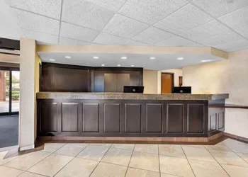 Sonesta Essential Houston Hobby Airport hotel thumbnail 8