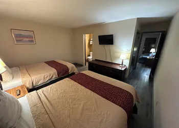 Wye Motel hotel thumbnail 6