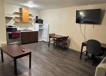 Wye Motel hotel thumbnail 8