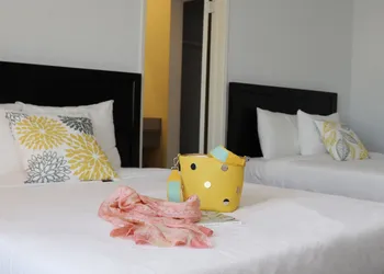 Hometel Suites - Los Angeles (Koreatown) hotel thumbnail 7