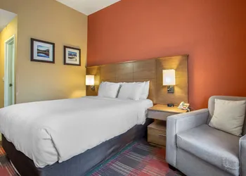 Comfort Inn Flagstaff Lucky Lane I-40 hotel thumbnail 6