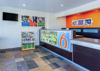 Motel 6 Pendleton, OR - West hotel thumbnail 2