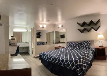 Americas Inn and Suite hotel thumbnail 5