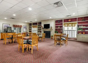 Perry Inn & Suites National Fairground I 75 hotel thumbnail 3