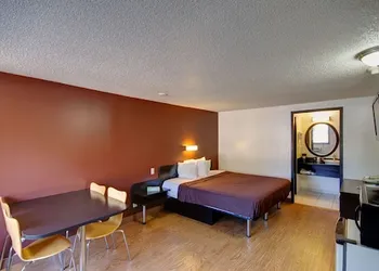 Americas Best Value Inn Heath Newark hotel thumbnail 7