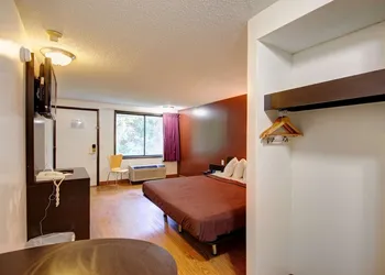 Americas Best Value Inn Heath Newark hotel thumbnail 8