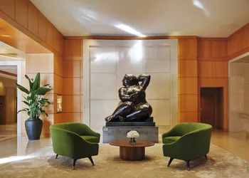 Four Seasons Hotel Miami hotel thumbnail 6