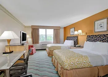 Methuen Inn and Conference Center hotel thumbnail 4