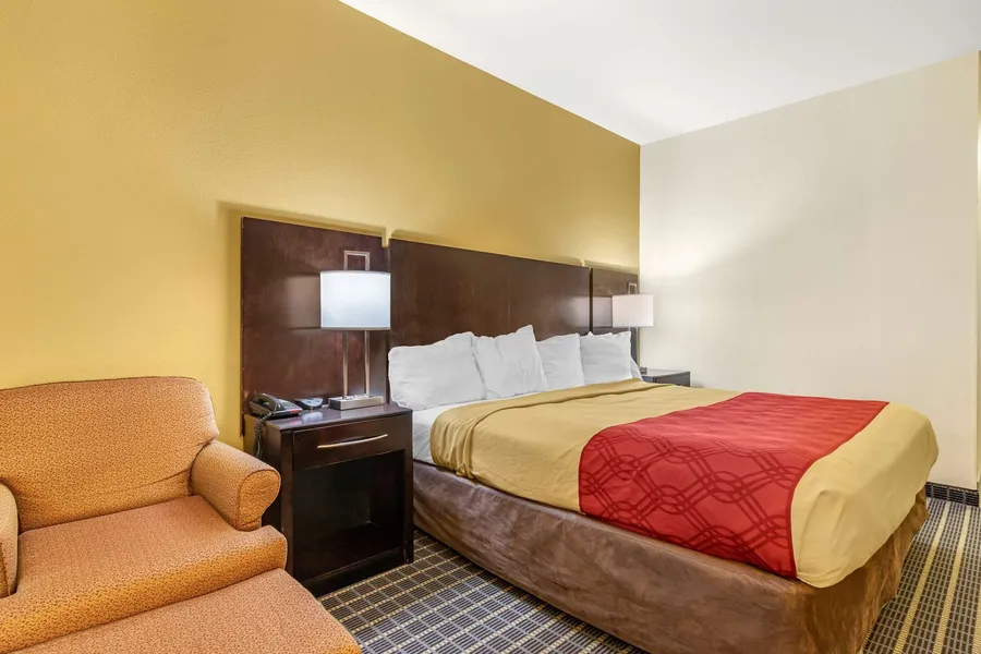Econo Lodge Brunswick Travel Center hotel detail image 6