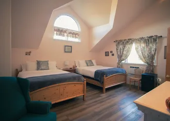 Tucker Peak Lodge hotel thumbnail 6