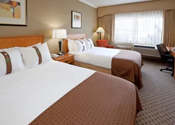 Holiday Inn Philadelphia South - Swedesboro by IHG hotel thumbnail 6
