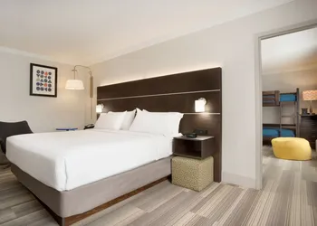 Holiday Inn Express & Suites Dallas NE - Allen by IHG hotel thumbnail 7