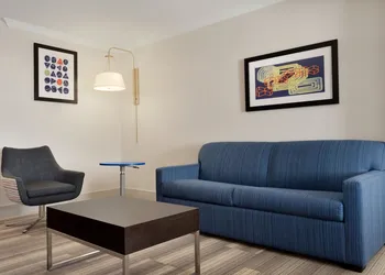 Holiday Inn Express & Suites Dallas NE - Allen by IHG hotel thumbnail 8