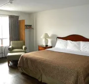 Fairway Inn by the Falls hotel detail image 3