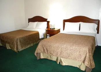 Fairway Inn by the Falls hotel thumbnail 7