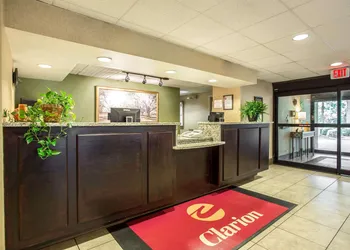 Clarion Inn & Suites Aiken South hotel thumbnail 4