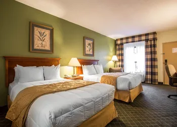Clarion Inn & Suites Aiken South hotel thumbnail 5