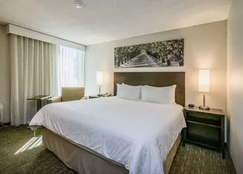 Wyndham Garden Fresno Yosemite Airport hotel thumbnail 8
