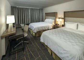 Holiday Inn Detroit Lakes - Lakefront by IHG hotel thumbnail 3