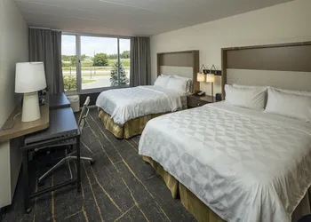 Holiday Inn Detroit Lakes - Lakefront by IHG hotel thumbnail 4