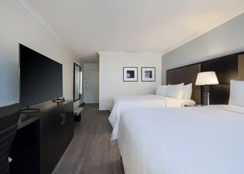 Crowne Plaza Suffern - Mahwah by IHG hotel thumbnail 7