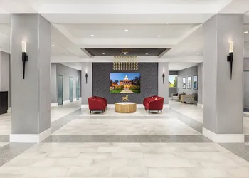 DoubleTree by Hilton Downtown Concord hotel thumbnail 2