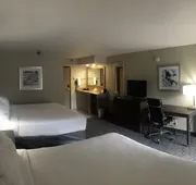 Holiday Inn Express Fayetteville- Univ of AR Area by IHG hotel detail image 3