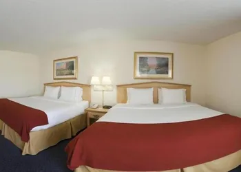 Holiday Inn Express Fayetteville- Univ of AR Area by IHG hotel thumbnail 8