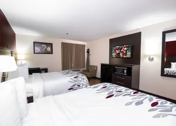 Red Roof Inn Knoxville Central - Papermill Road hotel thumbnail 4