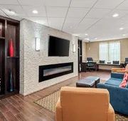 Comfort Inn & Suites hotel detail image 3