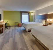 Holiday Inn Express & Suites Atlanta N-Perimeter Mall Area by IHG hotel detail image 7
