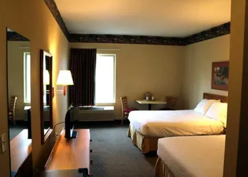 Pellston Lodge hotel thumbnail 5